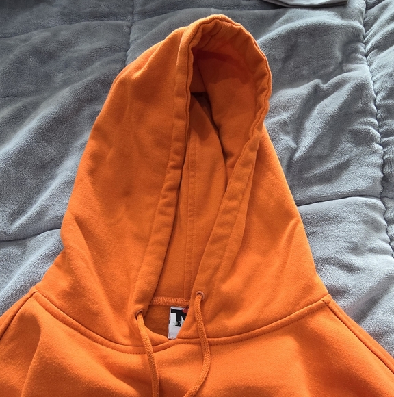 Mens thick backsetball sweater - size Xl - Picture 2 of 3